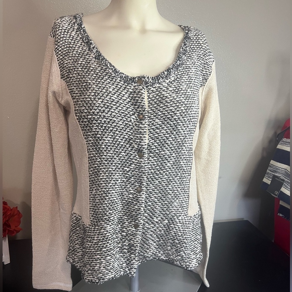 Buckle BKE Cardigan.